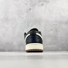 K2 Jordan Air Jordan 1 SE 黑白 货号:IO2047-001 尺码:36 36.5 37.5 3 K2 Jordan Air Jordan 1 SE 黑白 货号:IO2047-001 尺码:36 36.5 37.5 3