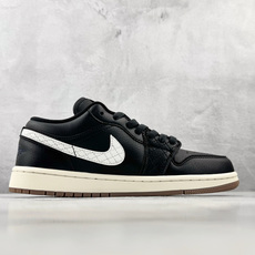 K2 Jordan Air Jordan 1 SE 黑白 货号:IO2047-001 尺码:36 36.5 37.5 3 K2 Jordan Air Jordan 1 SE 黑白 货号:IO2047-001 尺码:36 36.5 37.5 3