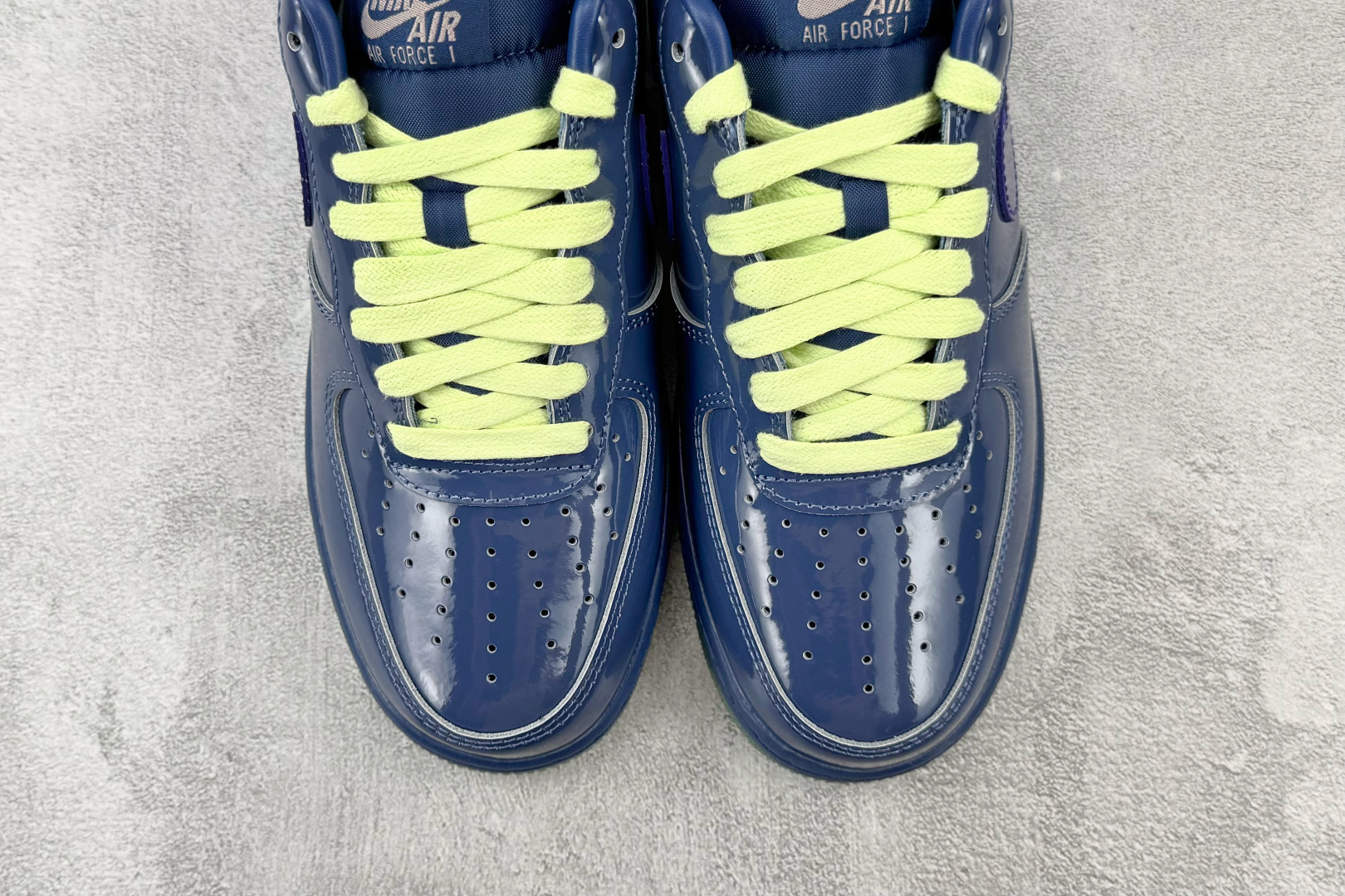 SF 原厂特供 Nike Air Force 1 Patent Pack 蓝色 货号:IO4489-400 尺码:35. SF 原厂特供 Nike Air Force 1 Patent Pack 蓝色 货号:IO4489-400 尺码:35.