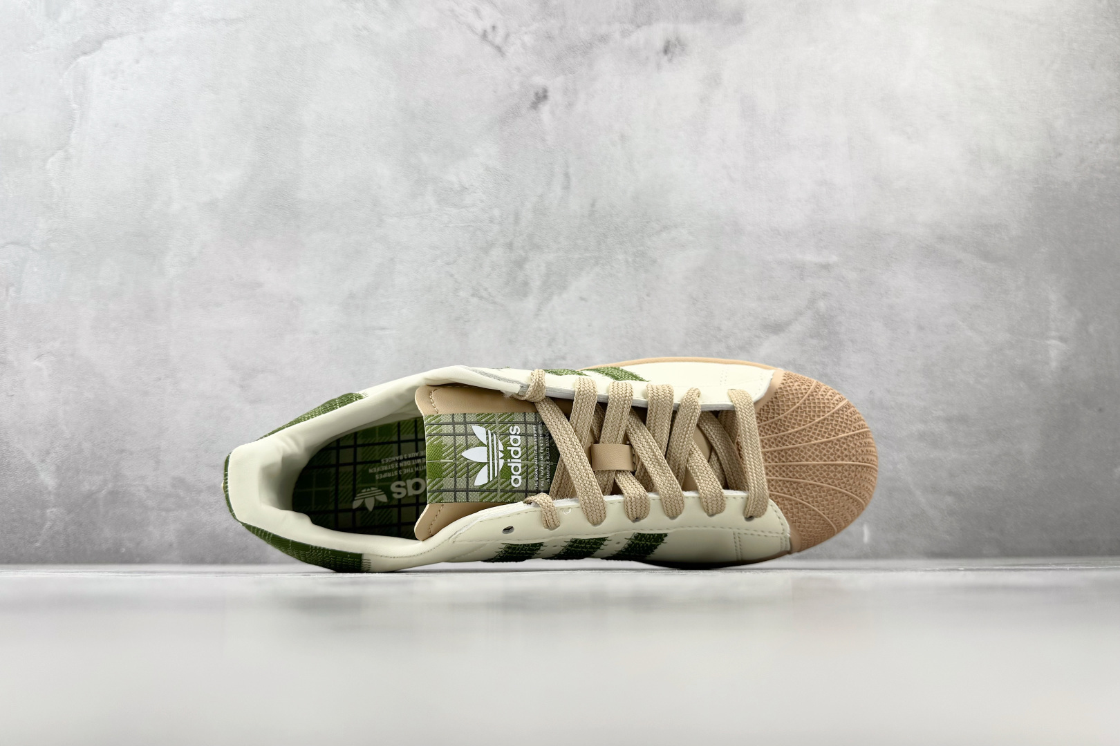 XP/H11 平台专供 adidas originals Superstar 2 米色 货号: KJ3967 尺码：35