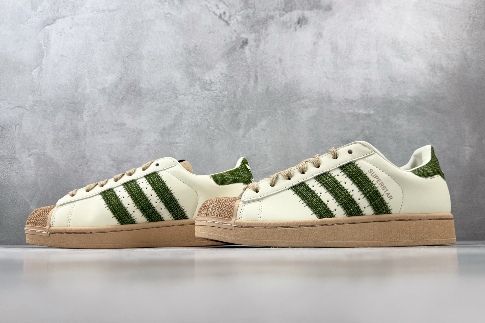 XP/H11 平台专供 adidas originals Superstar 2 米色 货号: KJ3967 尺码：35