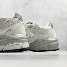 总裁Plus 顶级原版 New Balance × KITH NB 990 V3 米灰 货号:U990KT3 尺码:36 总裁Plus 顶级原版 New Balance × KITH NB 990 V3 米灰 货号:U990KT3 尺码:36