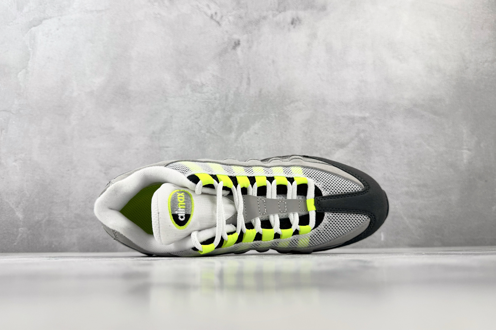 XP平台专供 Nike Air Max 95 Big Bubble "OG" 灰色 货号:HM4740-001 尺码:4 XP平台专供 Nike Air Max 95 Big Bubble "OG" 灰色 货号:HM4740-001 尺码:4