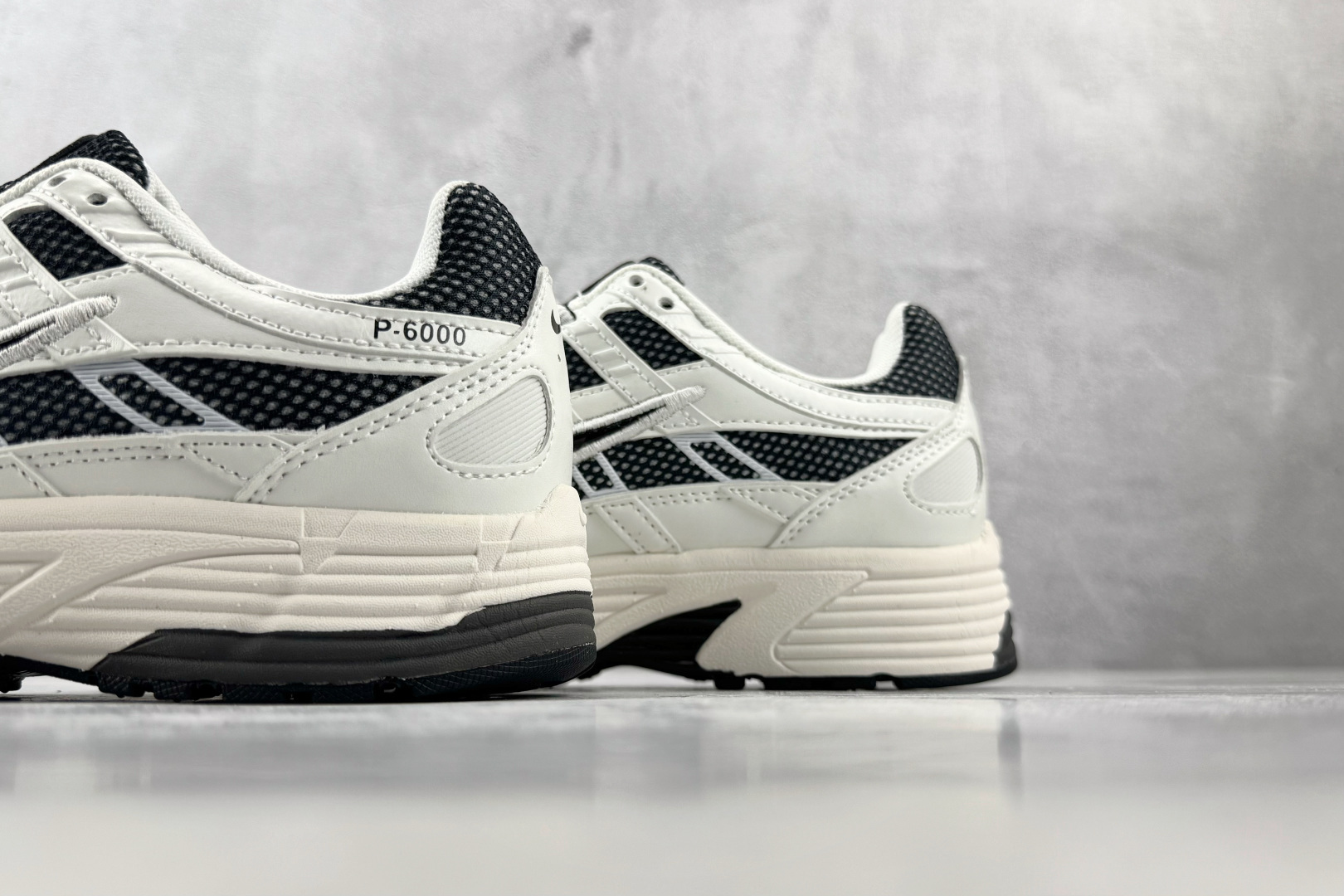 HN Nike P-6000 白色 货号:IO8711-101 尺码:36 36.5 37 38.5 39 40 40. HN Nike P-6000 白色 货号:IO8711-101 尺码:36 36.5 37 38.5 39 40 40.