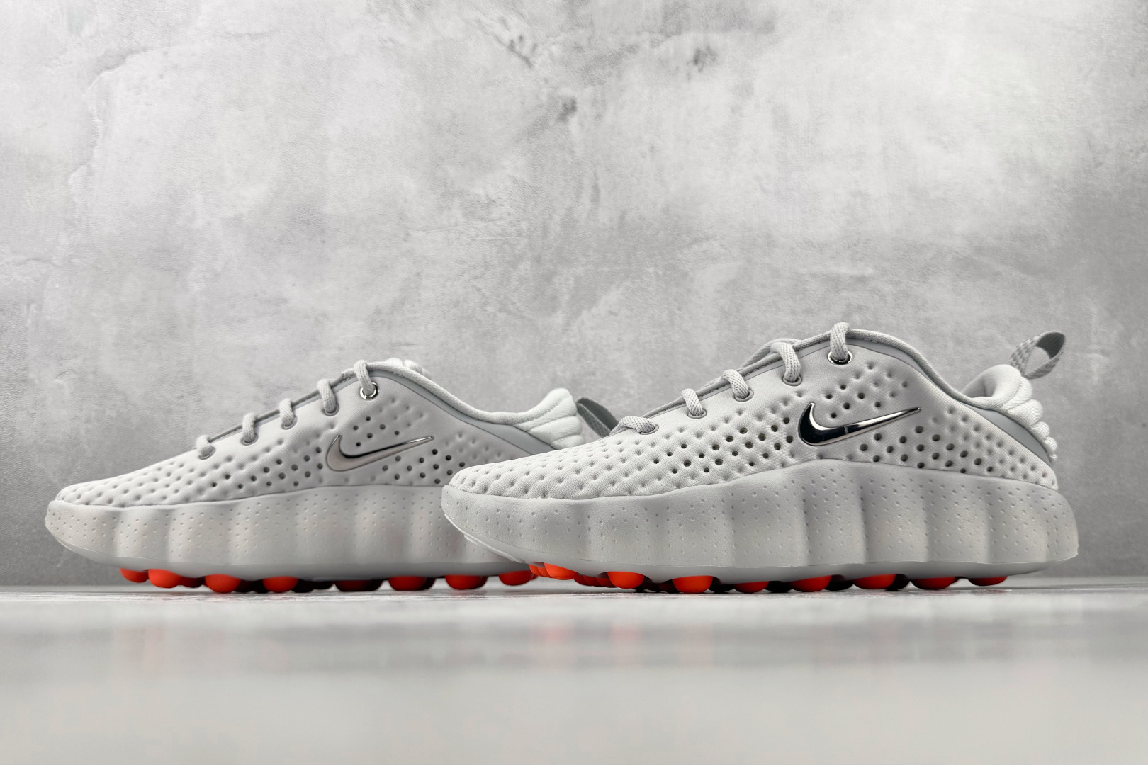 PK Nike Mind 002 灰色 货号：HQ4308-003 尺码：36 36.5 37 38.5 39 40 4