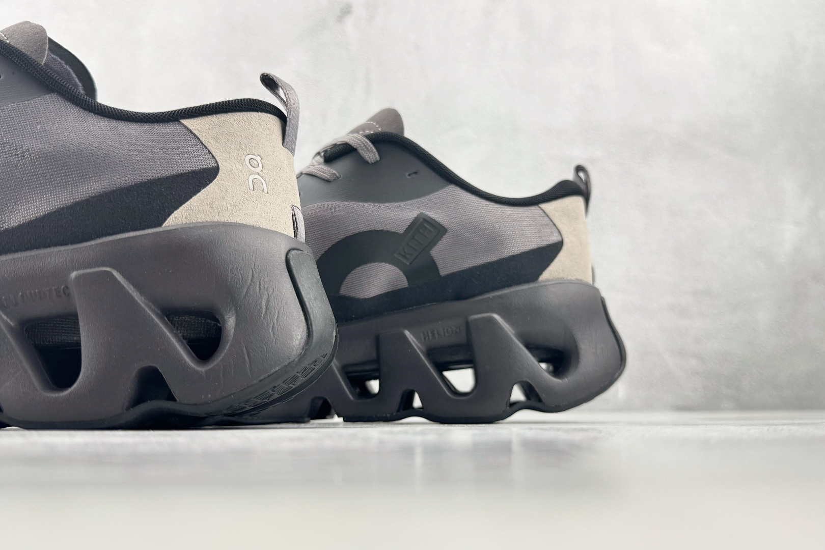 HC On × KITH K-Tech 1 黑灰 货号 ：3MG 尺码：36 36.5 37 38.5 39 40 40