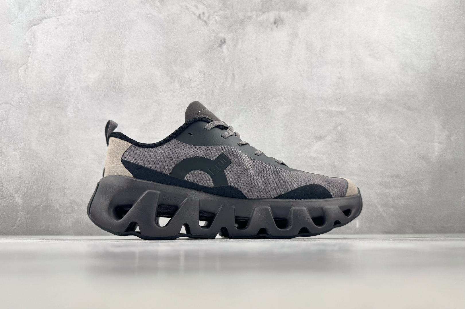HC On × KITH K-Tech 1 黑灰 货号 ：3MG 尺码：36 36.5 37 38.5 39 40 40