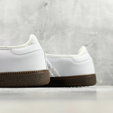 R 版出口订单 adidas originals Samba 白色 货号:KZ6692 尺码:35.5 36 36.5 R 版出口订单 adidas originals Samba 白色 货号:KZ6692 尺码:35.5 36 36.5