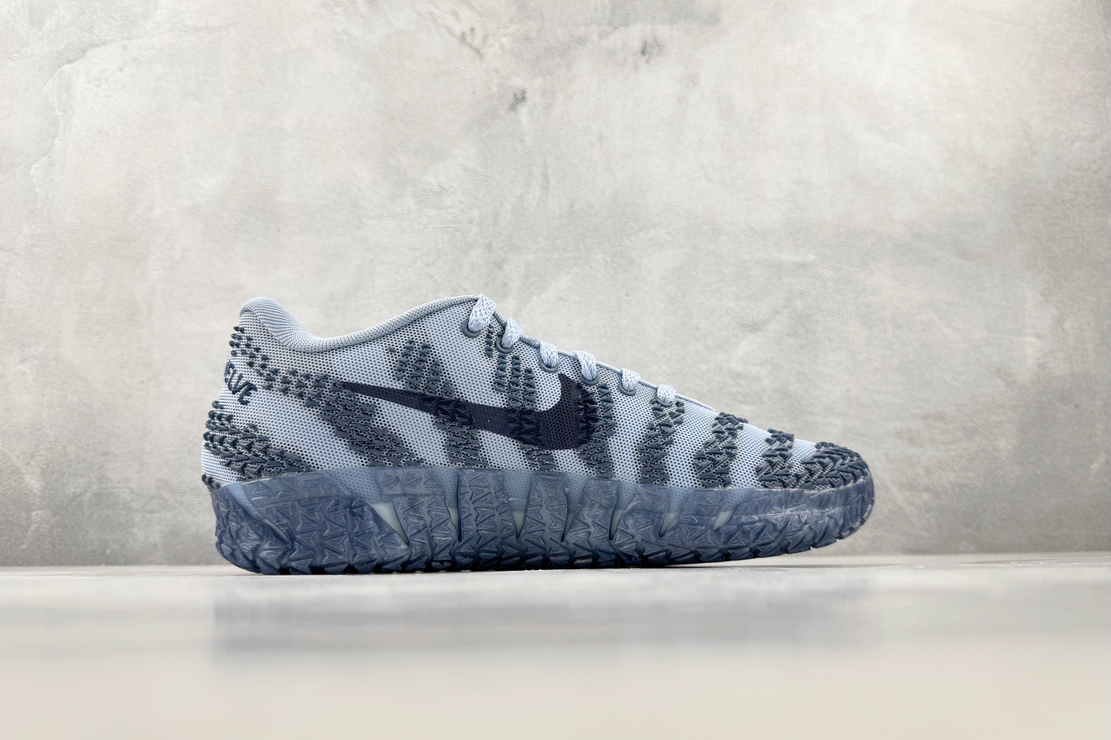 OX Nike Ja 3 莫兰特三代 EP蓝色 货号:HF2794-400 尺码:40 40.5 41 42 42.5 OX Nike Ja 3 莫兰特三代 EP蓝色 货号:HF2794-400 尺码:40 40.5 41 42 42.5