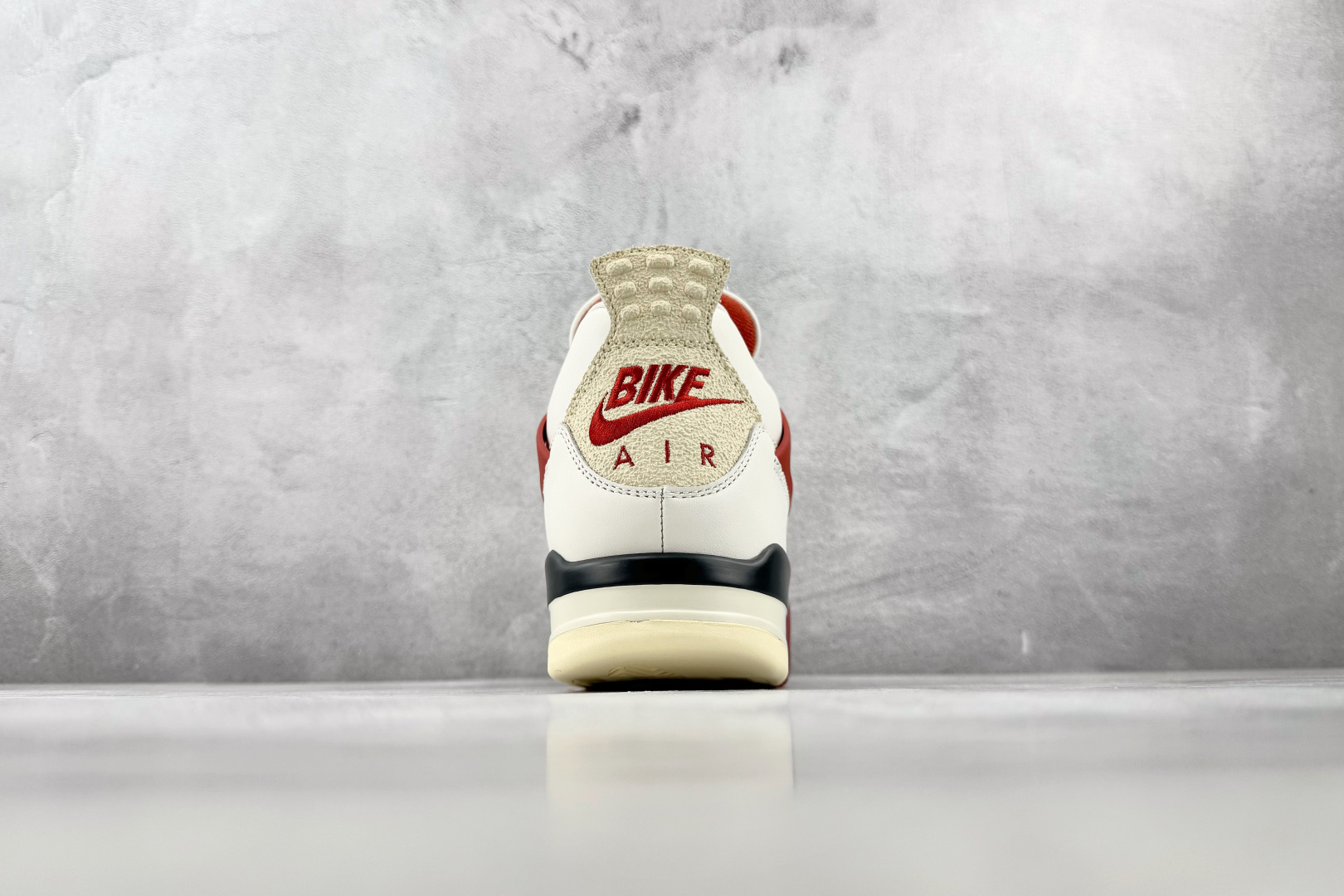 OV Jordan × Nigel Sylvester Air Jordan 4 联名"Brick After Bric
