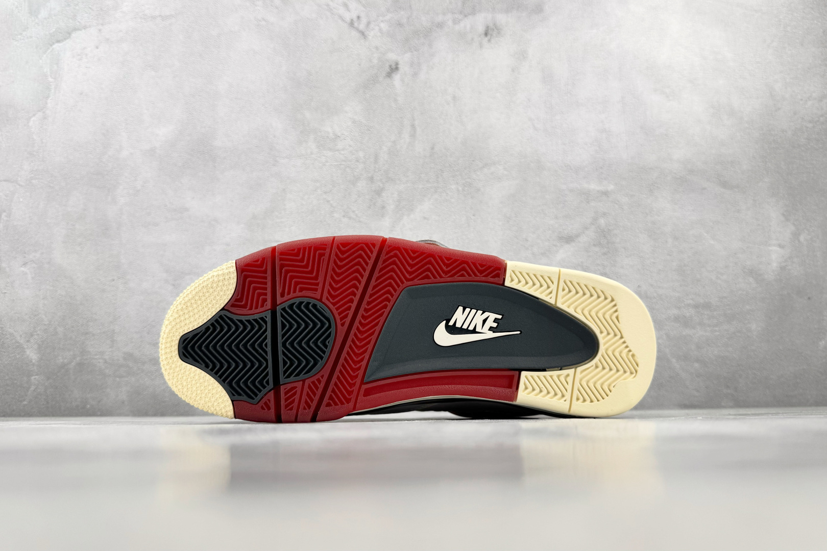 OV Jordan × Nigel Sylvester Air Jordan 4 联名"Brick After Bric