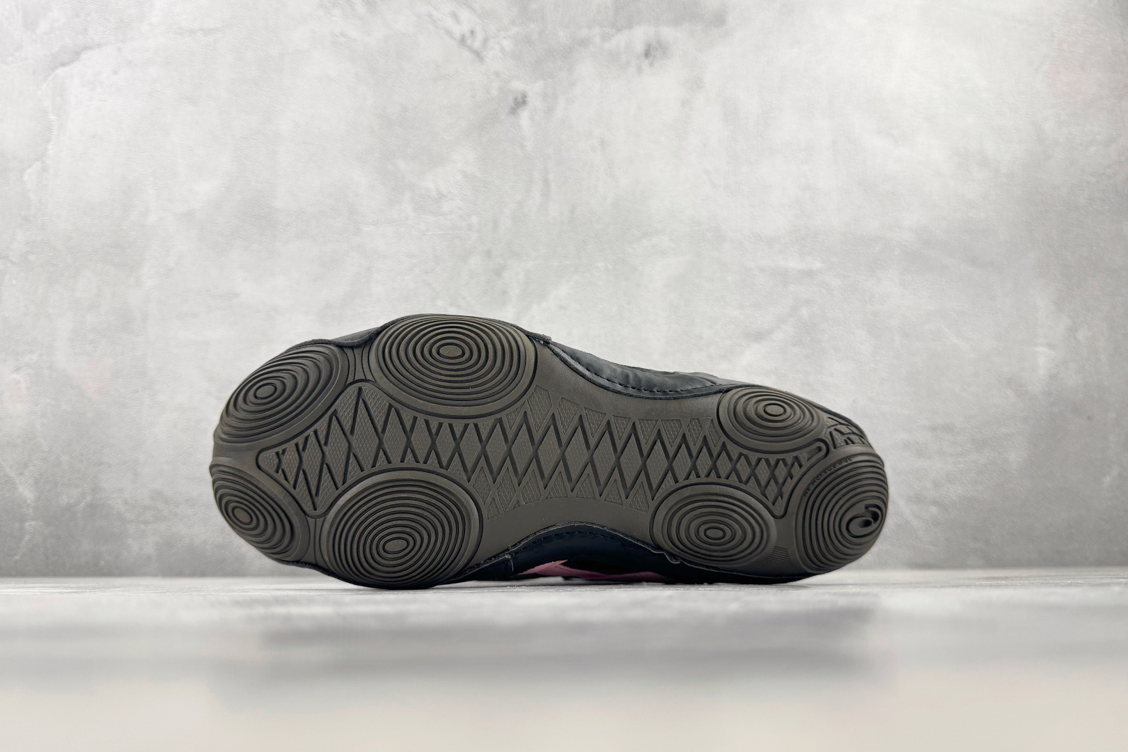F 版 ASICS Hypersync 黑粉 货号:1203A879-400 尺码:36 36.5 37 38.5 3 F 版 ASICS Hypersync 黑粉 货号:1203A879-400 尺码:36 36.5 37 38.5 3