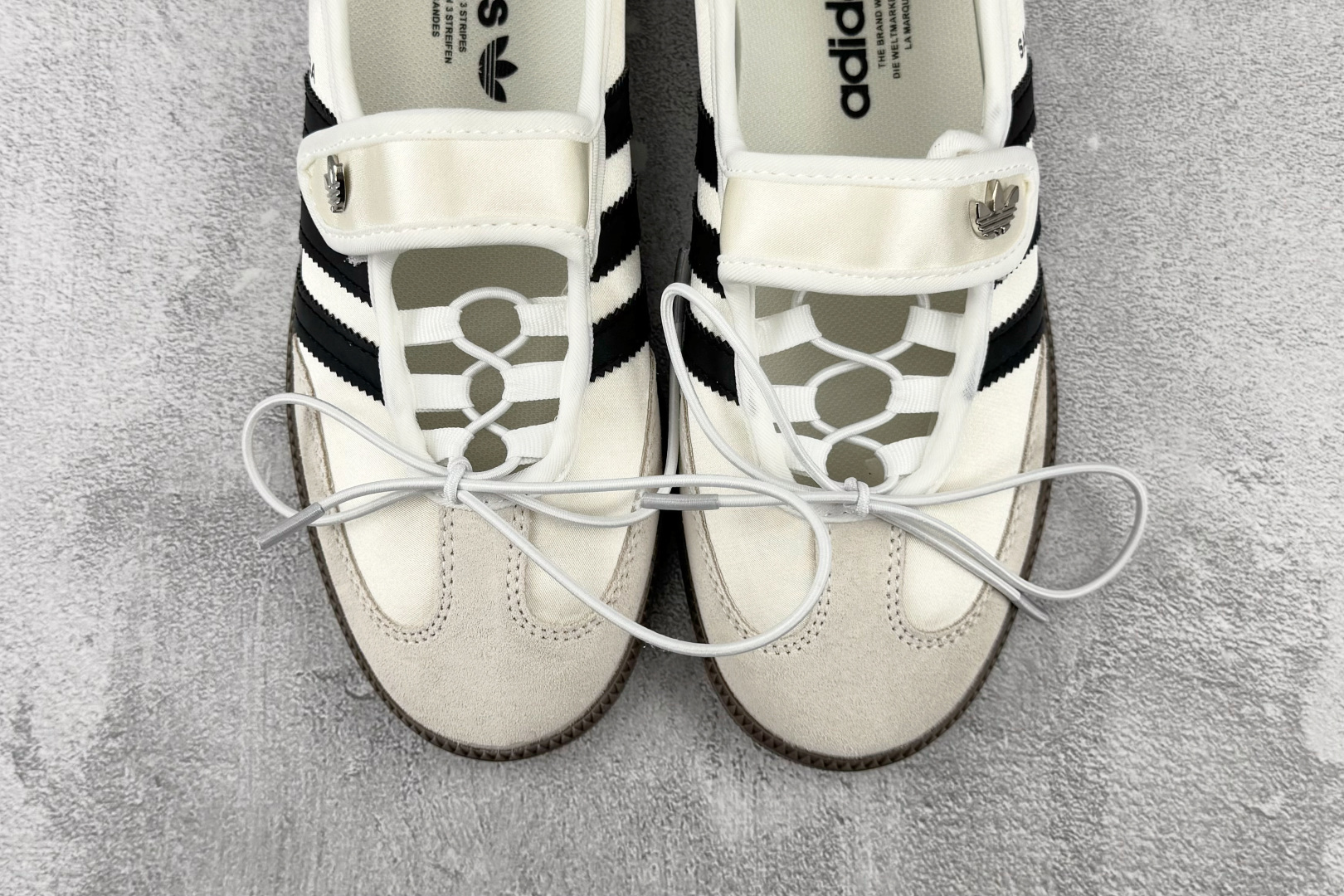 R 版出口订单 adidas originals Samba Jane 灰黑 货号:KZ6689 尺码:35.5 36 R 版出口订单 adidas originals Samba Jane 灰黑 货号:KZ6689 尺码:35.5 36