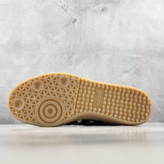 R 版出口订单 adidas originals SAMBA OG 米白色 货号:KK2535 尺码:35.5 36 3 R 版出口订单 adidas originals SAMBA OG 米白色 货号:KK2535 尺码:35.5 36 3
