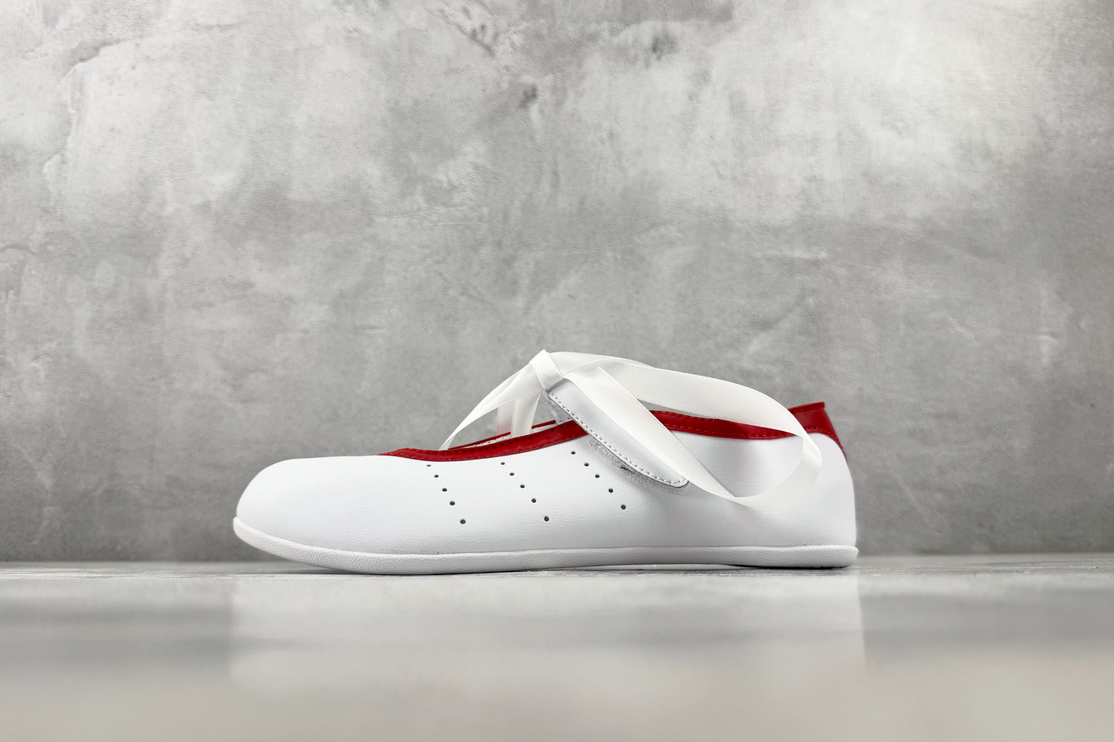 HX adidas originals STAN SMITH LO PRO Ballet 白色 货号: JQ6940 尺 HX adidas originals STAN SMITH LO PRO Ballet 白色 货号: JQ6940 尺
