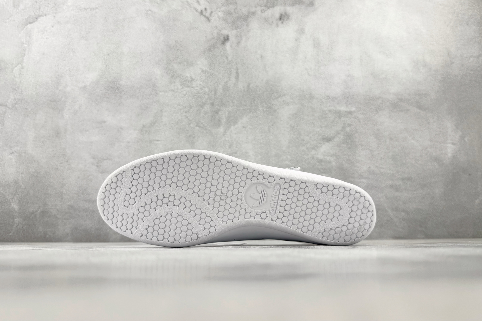 HX adidas originals STAN SMITH LO PRO Ballet 白色 货号: JQ6940 尺 HX adidas originals STAN SMITH LO PRO Ballet 白色 货号: JQ6940 尺