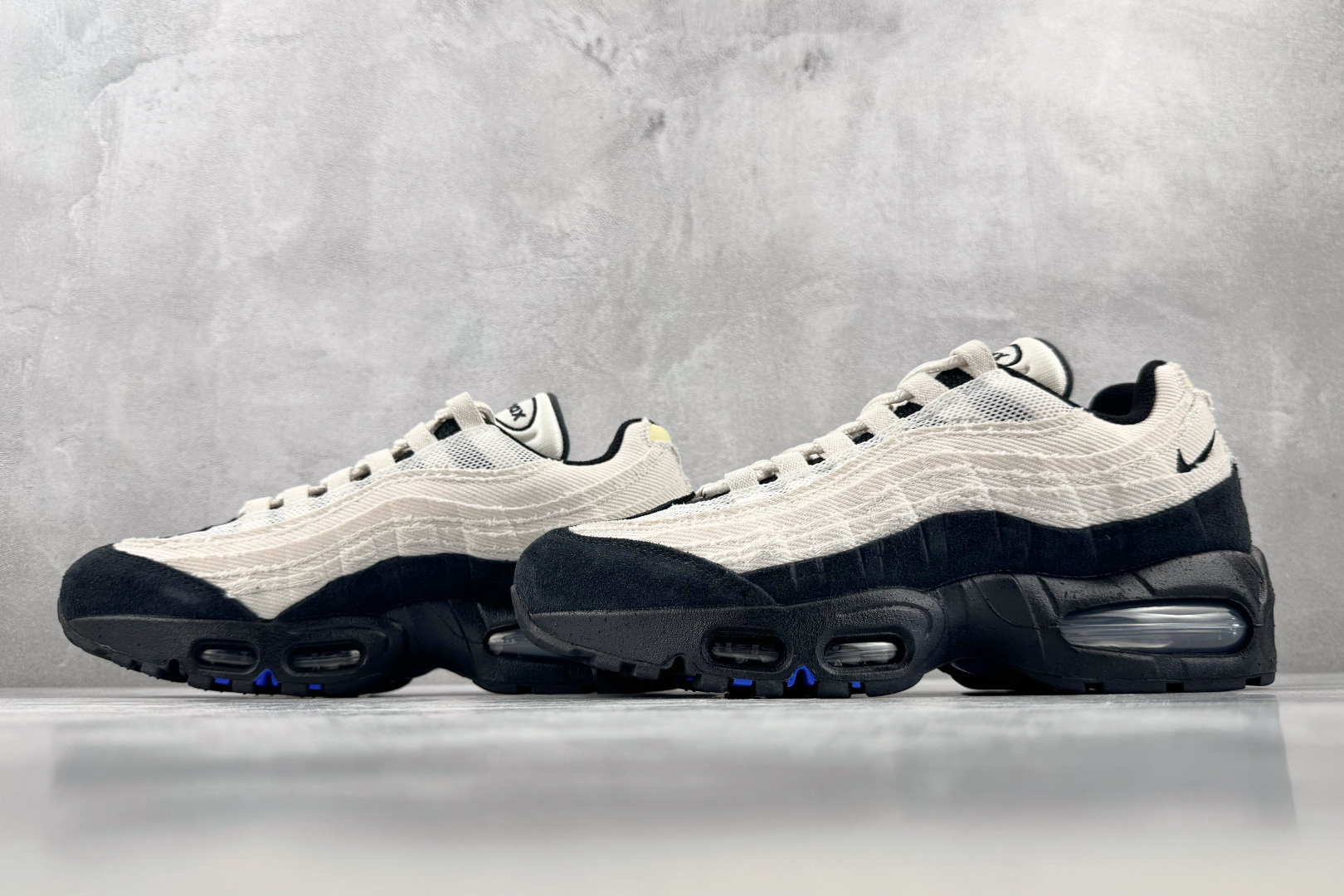 KZ 2.0 口碑神作 Nike Air Max 95 Family Pack 白色 货号:IQ0284-010 尺码: KZ 2.0 口碑神作 Nike Air Max 95 Family Pack 白色 货号:IQ0284-010 尺码: