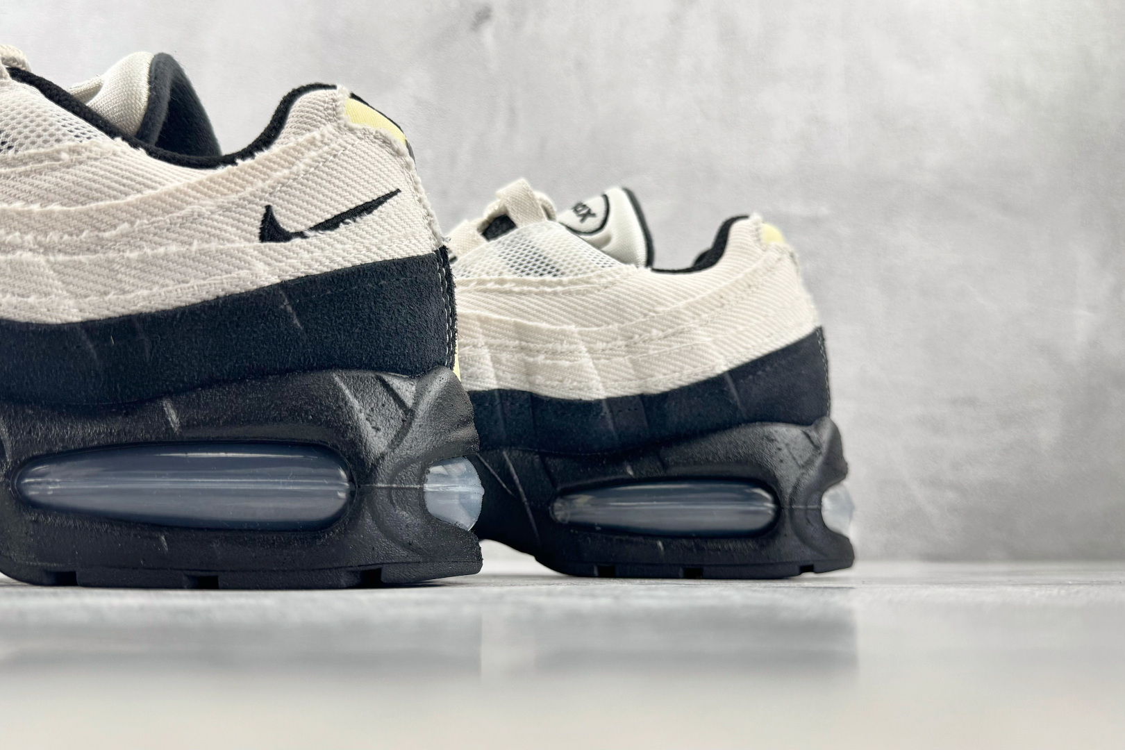 KZ 2.0 口碑神作 Nike Air Max 95 Family Pack 白色 货号:IQ0284-010 尺码: KZ 2.0 口碑神作 Nike Air Max 95 Family Pack 白色 货号:IQ0284-010 尺码: