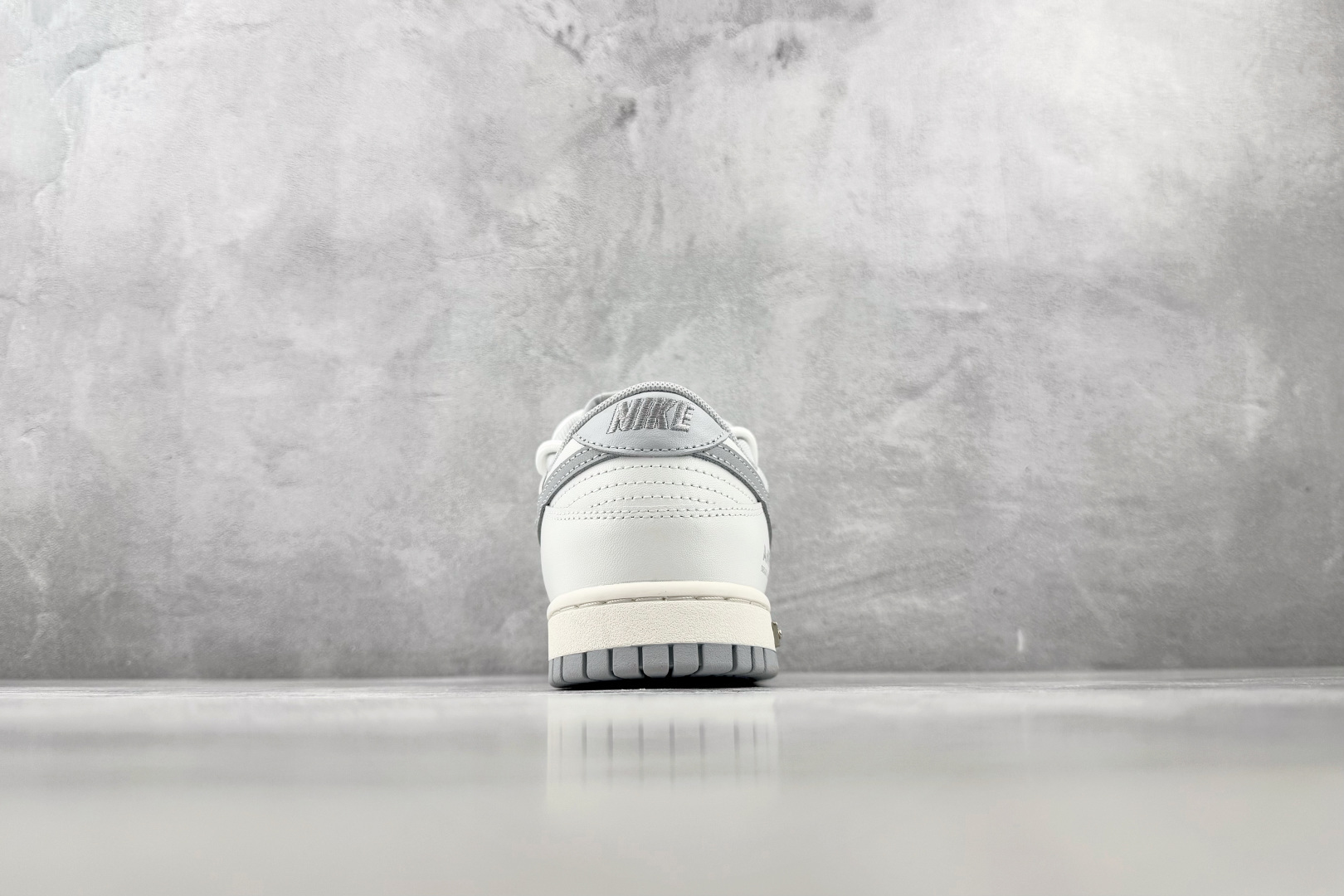 YC Nike Dunk Low 匿光之羽 货号：WG0418 182 尺码：35.5 36 36.5 37.5 38 