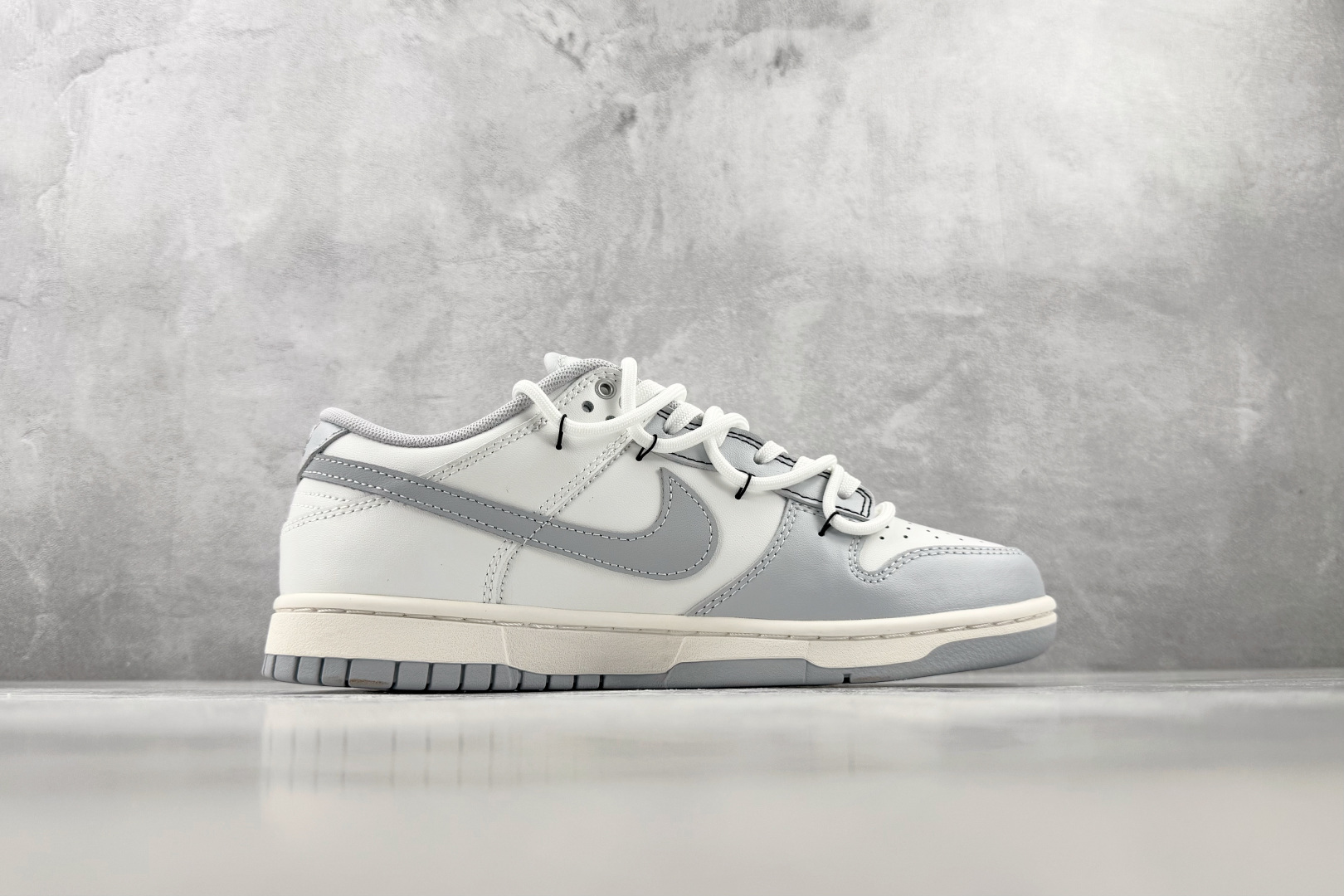 YC Nike Dunk Low 匿光之羽 货号：WG0418 182 尺码：35.5 36 36.5 37.5 38 