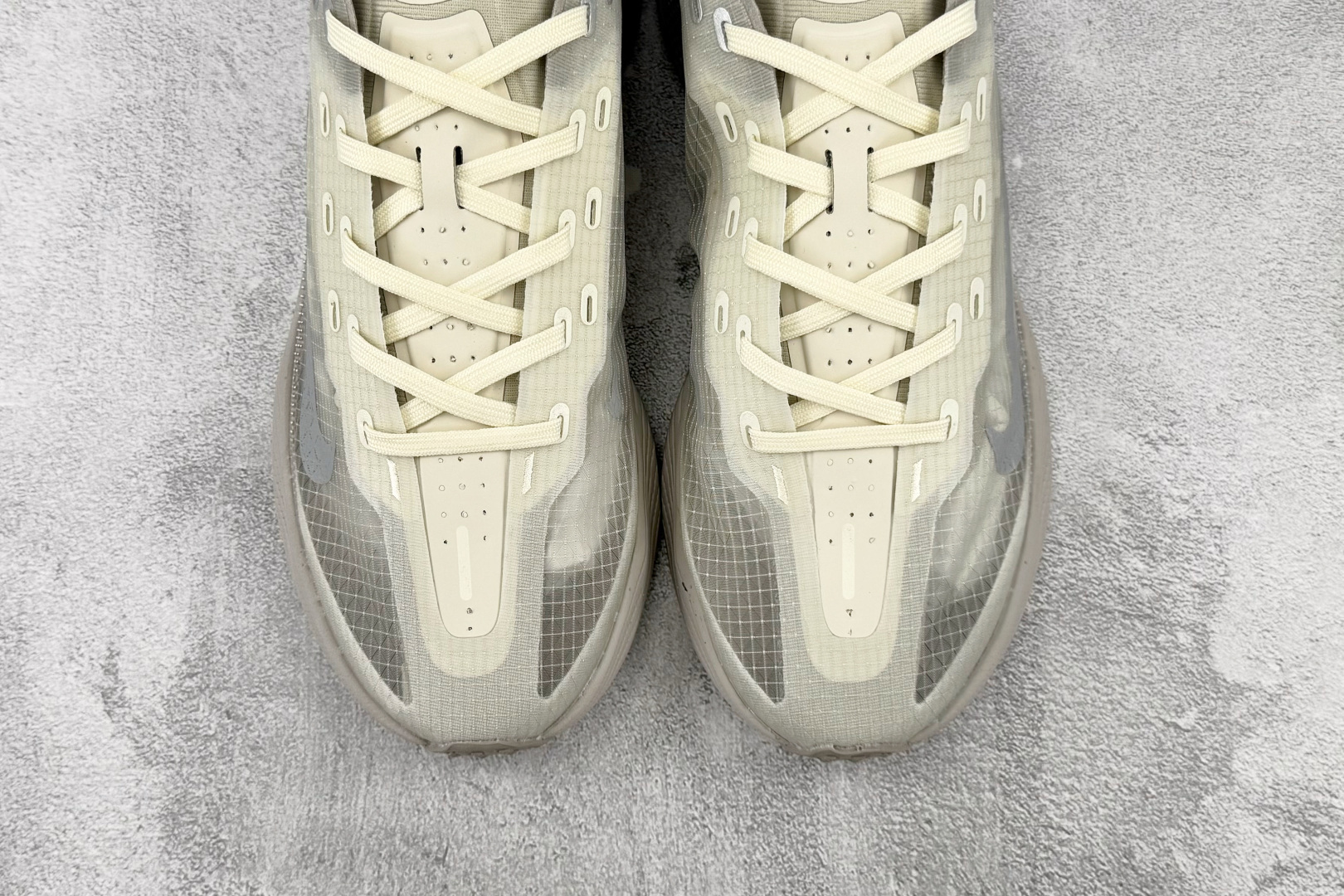 ST Nike AVA X 灰褐色 货号：HM9697-101 尺码：40 40.5 41 42 42.5 43 44 