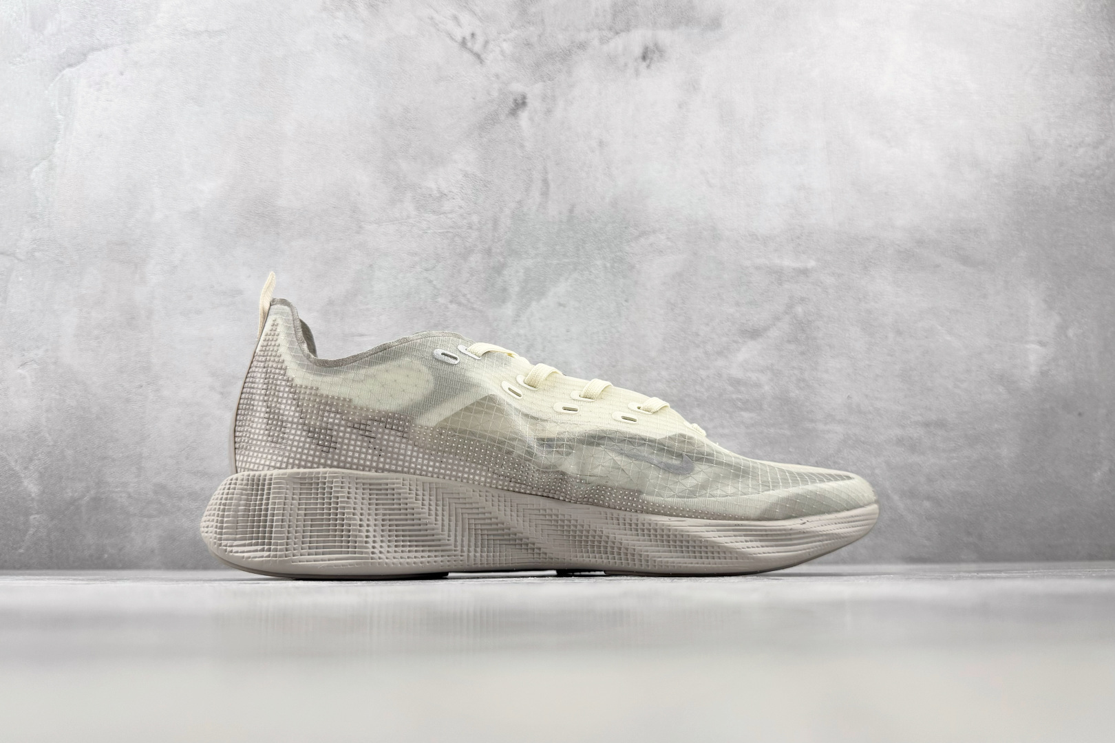 ST Nike AVA X 灰褐色 货号：HM9697-101 尺码：40 40.5 41 42 42.5 43 44 