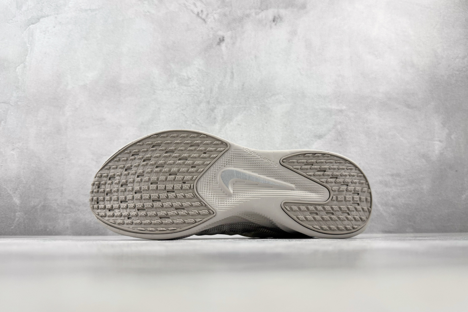 ST Nike AVA X 灰褐色 货号：HM9697-101 尺码：40 40.5 41 42 42.5 43 44 