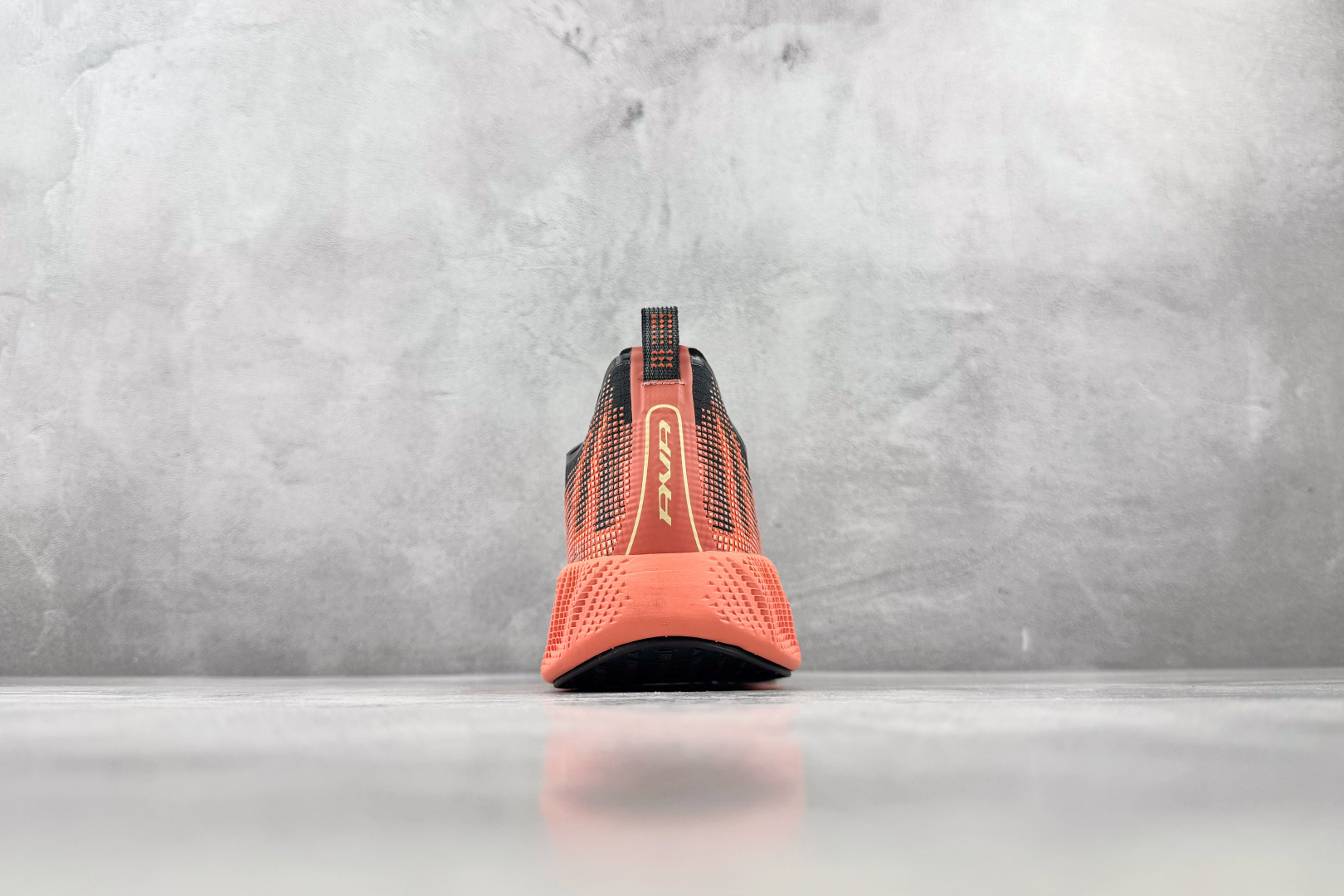 ST Nike AVA X 黑橙 货号：HM9697-005 尺码：40 40.5 41 42 42.5 43 44 4