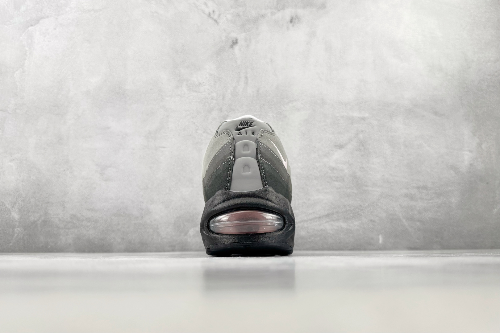 XP 平台专供 Nike Air Max 95 OG 灰粉色 货号:HJ5996-001 尺码:40 40.5 41 4 XP 平台专供 Nike Air Max 95 OG 灰粉色 货号:HJ5996-001 尺码:40 40.5 41 4