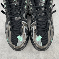 C 版 大厂出品 New Balance U1906 黑绿 货号:U19063Y0 尺码:36 36.5 37 38.5 C 版 大厂出品 New Balance U1906 黑绿 货号:U19063Y0 尺码:36 36.5 37 38.5
