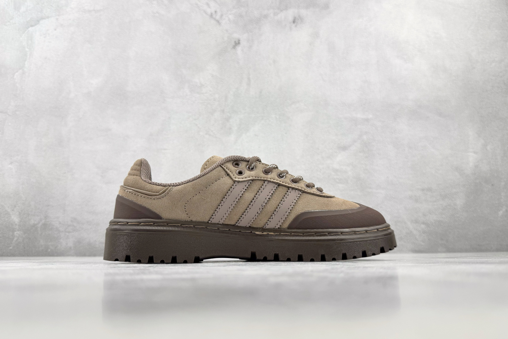 R 版出口订单 adidas originals Samba 咖棕 货号:JR0974 尺码:35.5 36 36.5 R 版出口订单 adidas originals Samba 咖棕 货号:JR0974 尺码:35.5 36 36.5