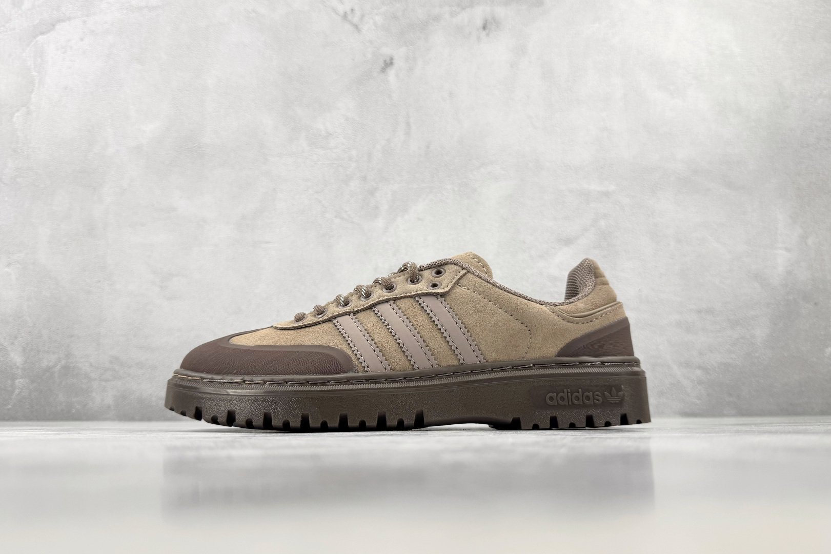 R 版出口订单 adidas originals Samba 咖棕 货号：JR0974 尺码：35.5 36 36.5 