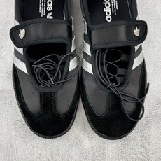 R版 出口订单 adidas originals Samba Jane 黑色 货号:KZ8952 尺码:35.5 36 R版 出口订单 adidas originals Samba Jane 黑色 货号:KZ8952 尺码:35.5 36