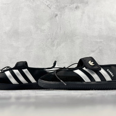 R版 出口订单 adidas originals Samba Jane 黑色 货号:KZ8952 尺码:35.5 36 R版 出口订单 adidas originals Samba Jane 黑色 货号:KZ8952 尺码:35.5 36