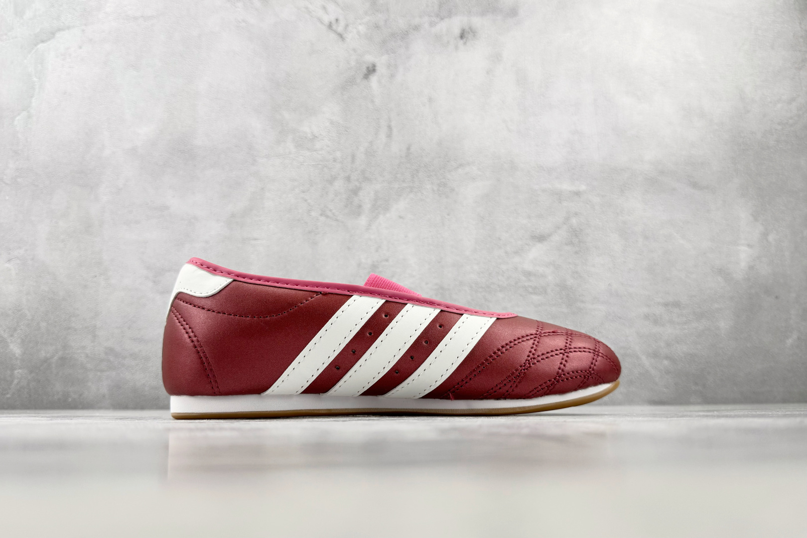 R版 出口订单 adidas originalsTaekwondo MJ 绑带粉 货号:KJ8249 尺码:35.5 3 R版 出口订单 adidas originalsTaekwondo MJ 绑带粉 货号:KJ8249 尺码:35.5 3