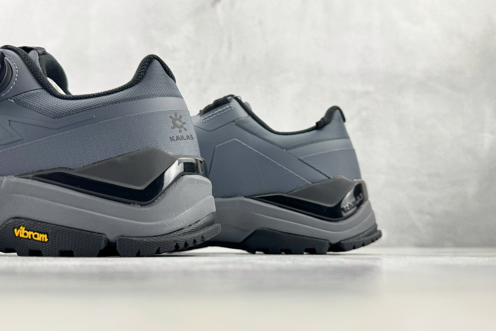 广版 凯乐石KAILAS 界山 GTX BOA 雅灰色 货号:KS 尺码:39 40 40.5 41 42 42.5 4 广版 凯乐石KAILAS 界山 GTX BOA 雅灰色 货号:KS 尺码:39 40 40.5 41 42 42.5 4