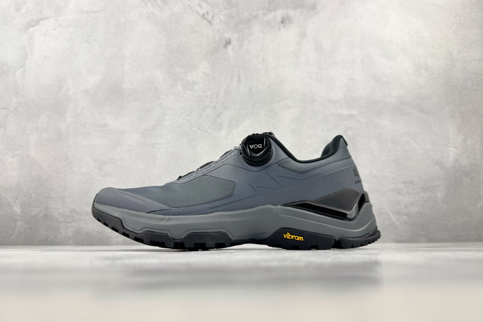 广版 凯乐石KAILAS 界山 GTX BOA 雅灰色 货号：KS 尺码：39 40 40.5 41 42 42.5 4