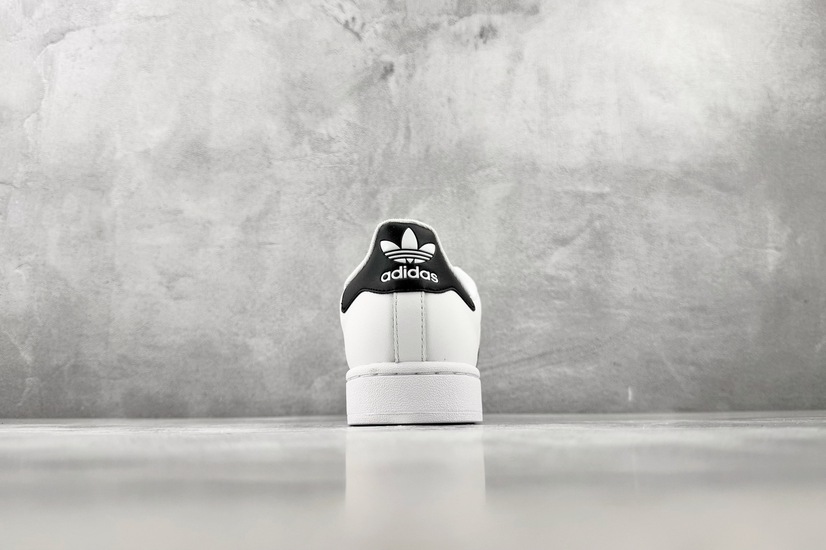 OR/H11 平台爆款 adidas originals Superstar 2 白色 货号:IH8659 尺码:35. OR/H11 平台爆款 adidas originals Superstar 2 白色 货号:IH8659 尺码:35.
