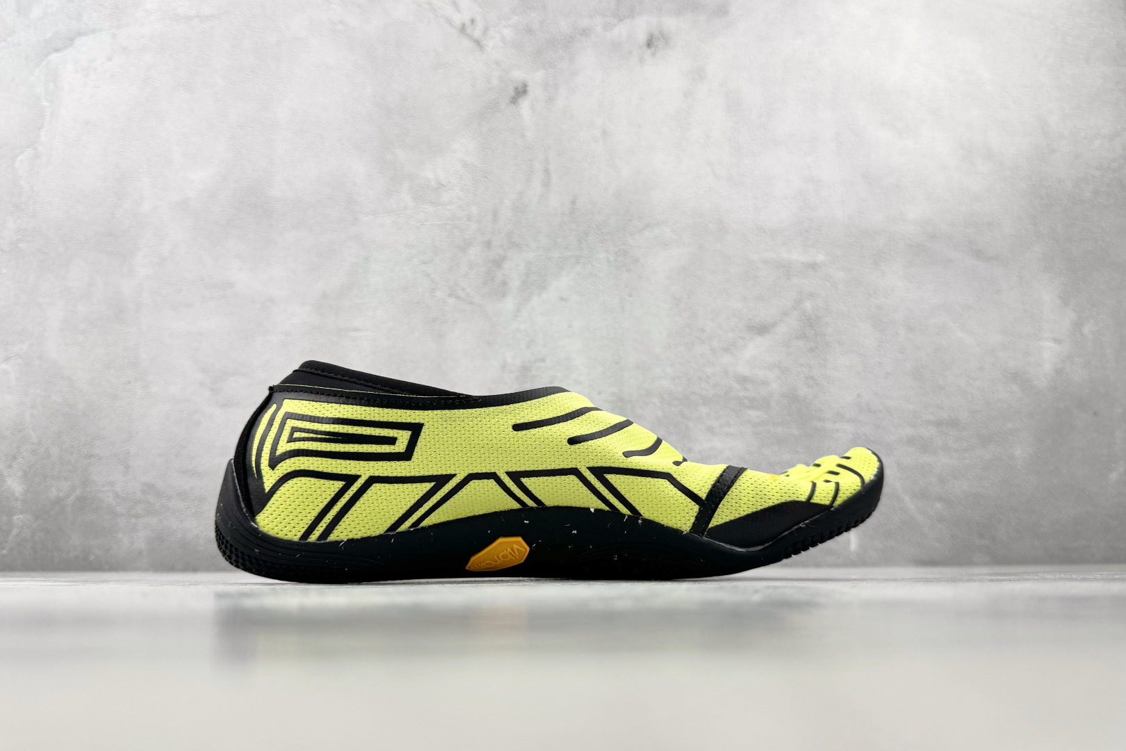 HG 品质升级 Vibram 五指鞋 Groundsplay果绿色 货号:25M8814 尺码:35 36 36.5 3 HG 品质升级 Vibram 五指鞋 Groundsplay果绿色 货号:25M8814 尺码:35 36 36.5 3