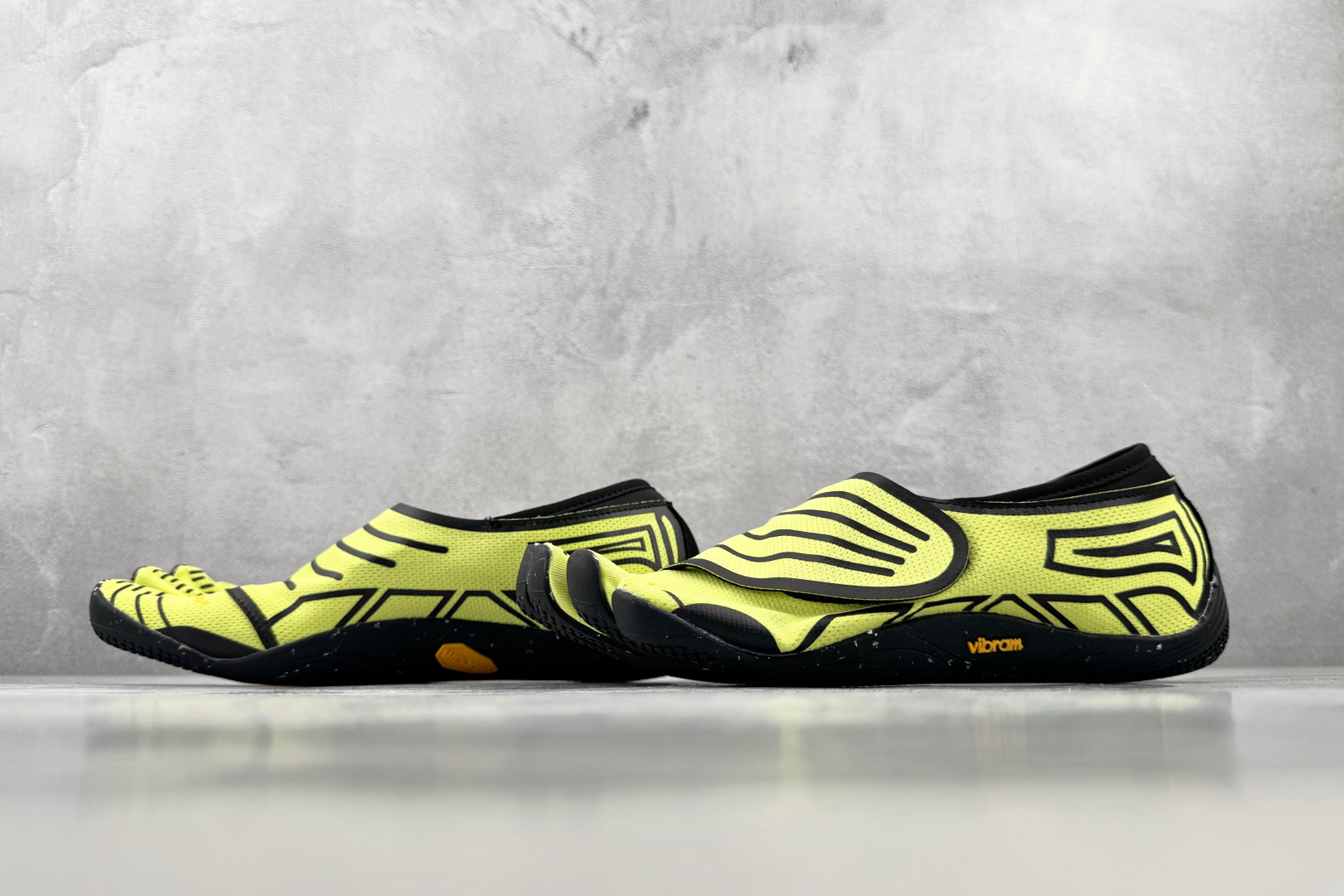 HG 品质升级 Vibram 五指鞋 Groundsplay果绿色 货号:25M8814 尺码:35 36 36.5 3 HG 品质升级 Vibram 五指鞋 Groundsplay果绿色 货号:25M8814 尺码:35 36 36.5 3