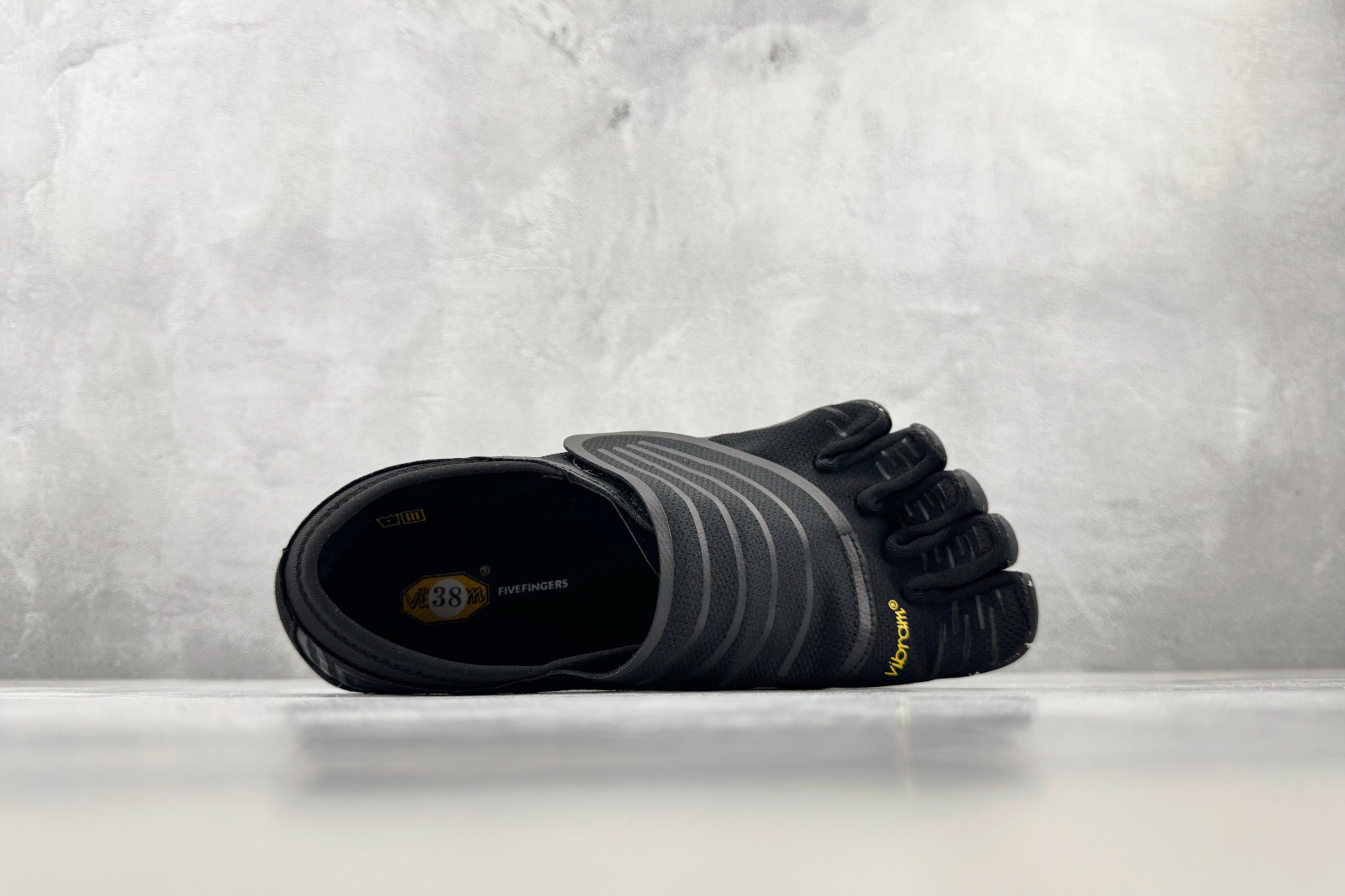 HG 品质升级 Vibram 五指鞋 Groundsplay 黑色 货号:26W8801 尺码:35 36 36.5 3 HG 品质升级 Vibram 五指鞋 Groundsplay 黑色 货号:26W8801 尺码:35 36 36.5 3