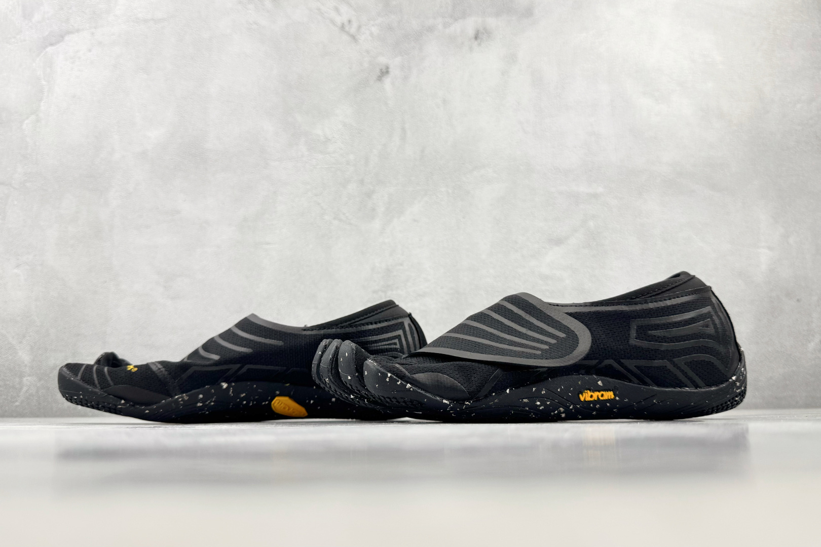 HG 品质升级 Vibram 五指鞋 Groundsplay 黑色 货号:26W8801 尺码:35 36 36.5 3 HG 品质升级 Vibram 五指鞋 Groundsplay 黑色 货号:26W8801 尺码:35 36 36.5 3