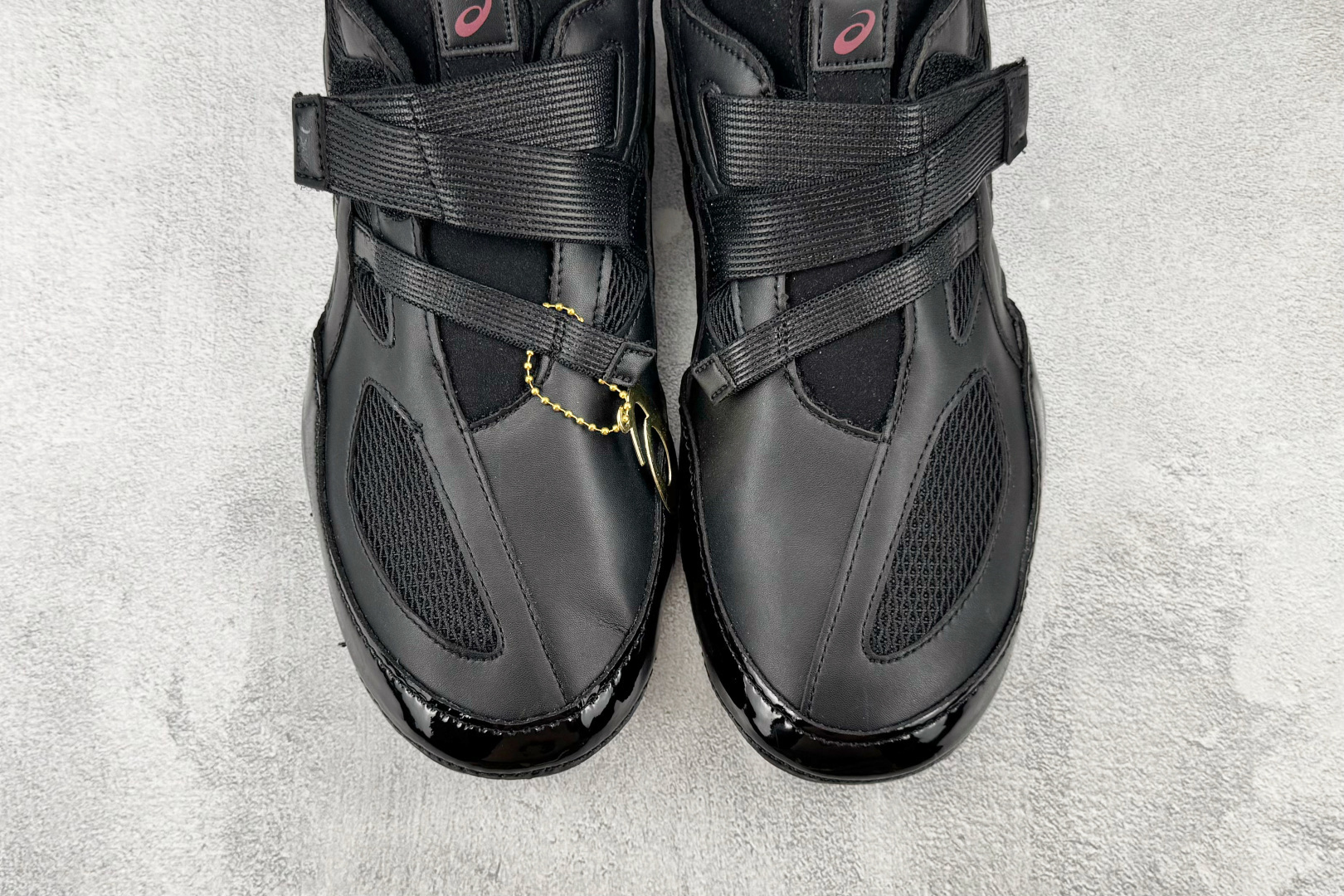 HX ISSEY MIYAKE/三宅一生 × ASICS HYPER TAPING 联名限定款 黑色 货号:1203A HX ISSEY MIYAKE/三宅一生 × ASICS HYPER TAPING 联名限定款 黑色 货号:1203A