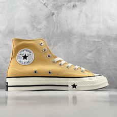 H 版 Converse CHUCK 70X 淡奶黄 • 鞋头侧边实心黑五角星 • 鞋侧圆形皮标+后跟三星标:音波环绕弧 H 版 Converse CHUCK 70X 淡奶黄 • 鞋头侧边实心黑五角星 • 鞋侧圆形皮标+后跟三星标:音波环绕弧