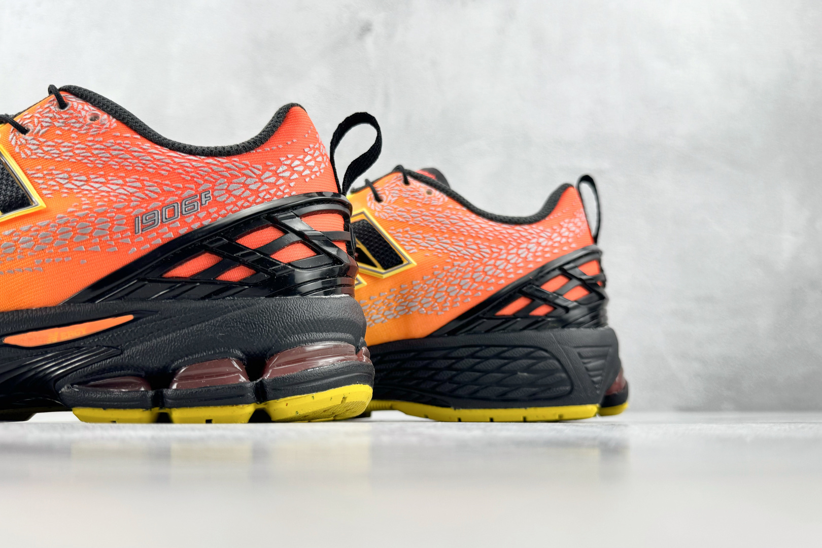 FC 纯原出品 New Balance NB 1906 橙黄色 货号:U19066QG 尺码:36 36.5 37.5 FC 纯原出品 New Balance NB 1906 橙黄色 货号:U19066QG 尺码:36 36.5 37.5