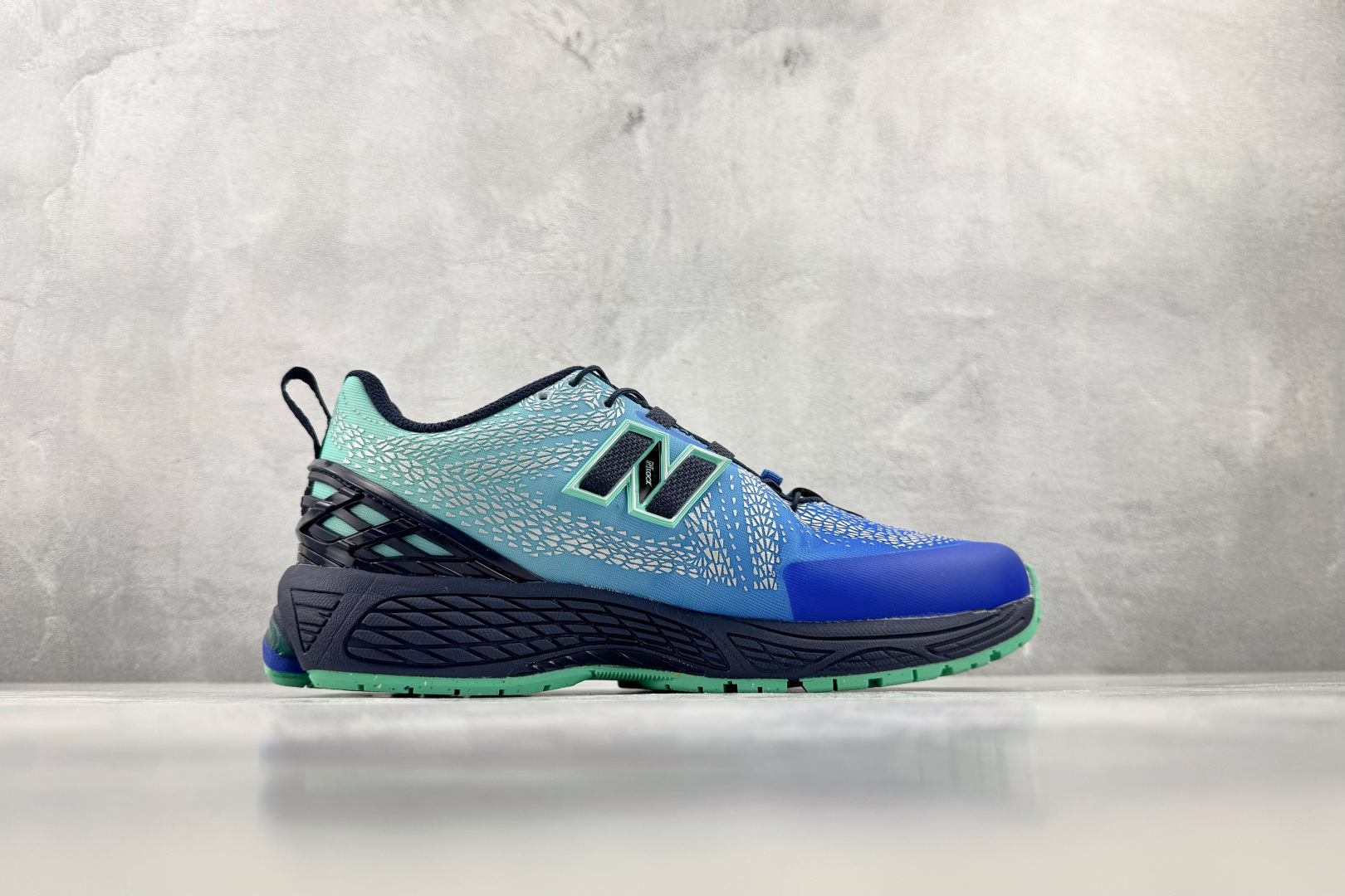 FC 纯原出品 New Balance NB 1906 黑蓝 货号:UG 尺码:36 36.5 37.5 38 38.5 FC 纯原出品 New Balance NB 1906 黑蓝 货号:UG 尺码:36 36.5 37.5 38 38.5