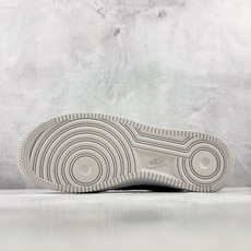 PB 外贸批次 Nike Air Force 1 Low 灰色 货号:HV9405-001 尺码:35.5 36 36. PB 外贸批次 Nike Air Force 1 Low 灰色 货号:HV9405-001 尺码:35.5 36 36.