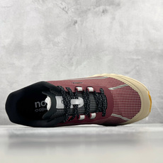 闪电版 NORDA 002 暮霞红 货号:TFO002MAMR 尺码:36 36.5 37 38 38.5 39 40 闪电版 NORDA 002 暮霞红 货号:TFO002MAMR 尺码:36 36.5 37 38 38.5 39 40