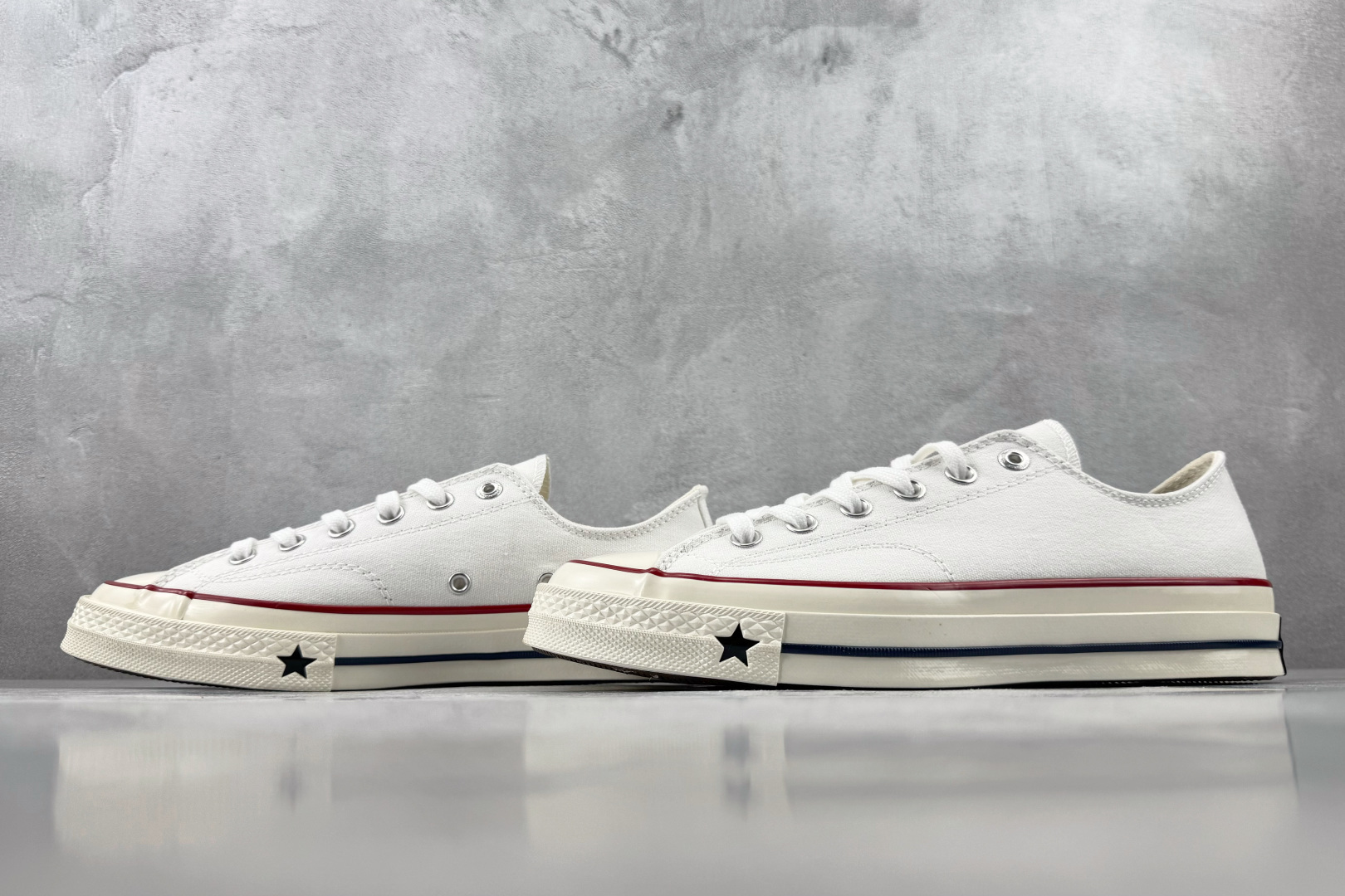 H版 Converse CHUCK 70 X 白色 • 重磅帆布:采用12盎司高密度棉帆布,不易变形,透气性好 • 全橡 H版 Converse CHUCK 70 X 白色 • 重磅帆布:采用12盎司高密度棉帆布,不易变形,透气性好 • 全橡