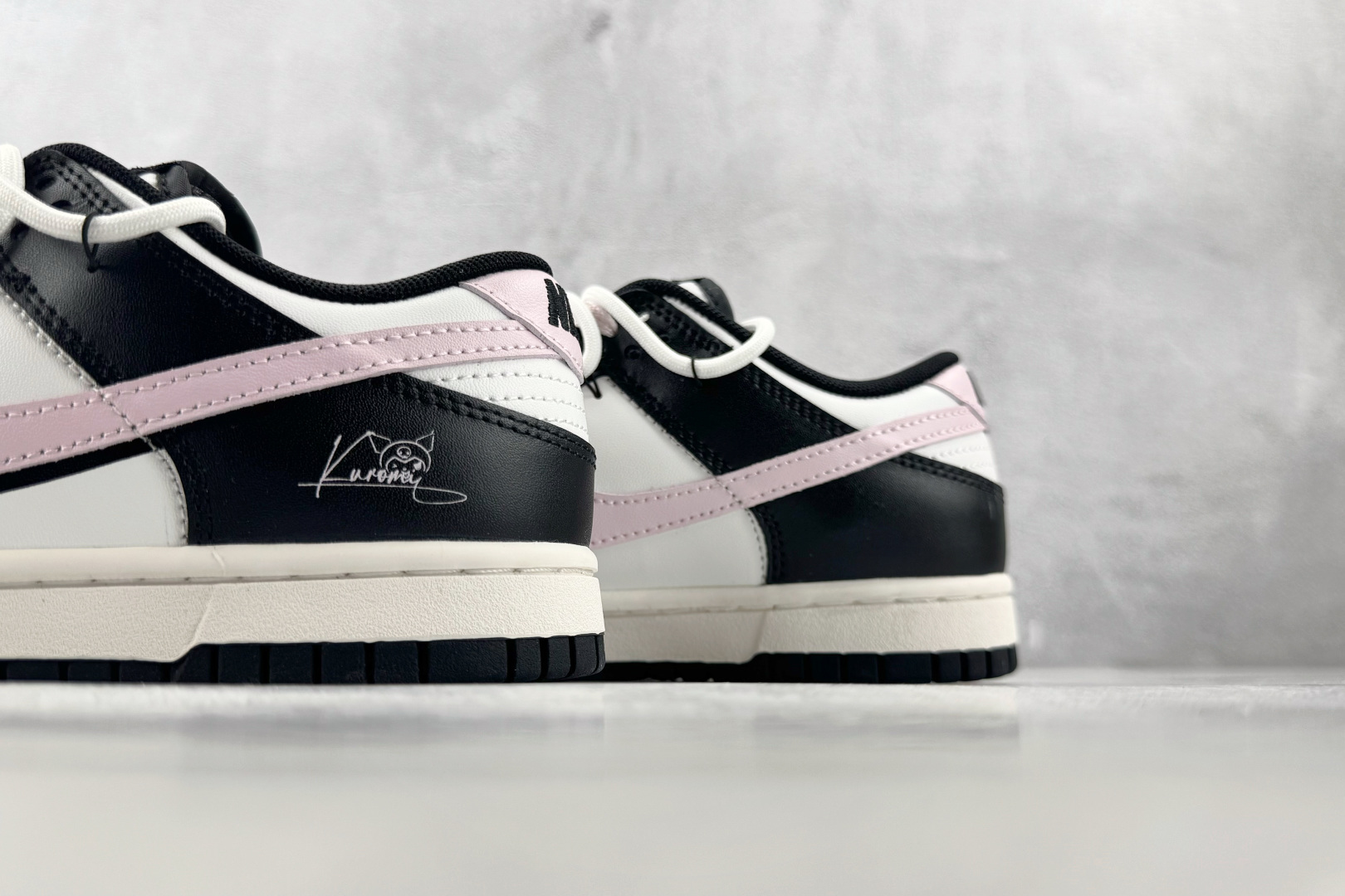 YC Nike Dunk Low 甜心库洛米 货号：CW1590 100 尺码：35.5 36 36.5 37.5 38